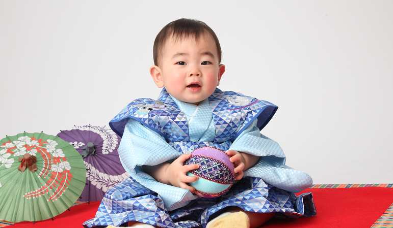 【1stAnniversary】初誕生のお祝い、写真撮影が大流行♪お子さまが迎える初めての誕生日☆パパもママも、パパママとして1歳の誕生日♪ ...